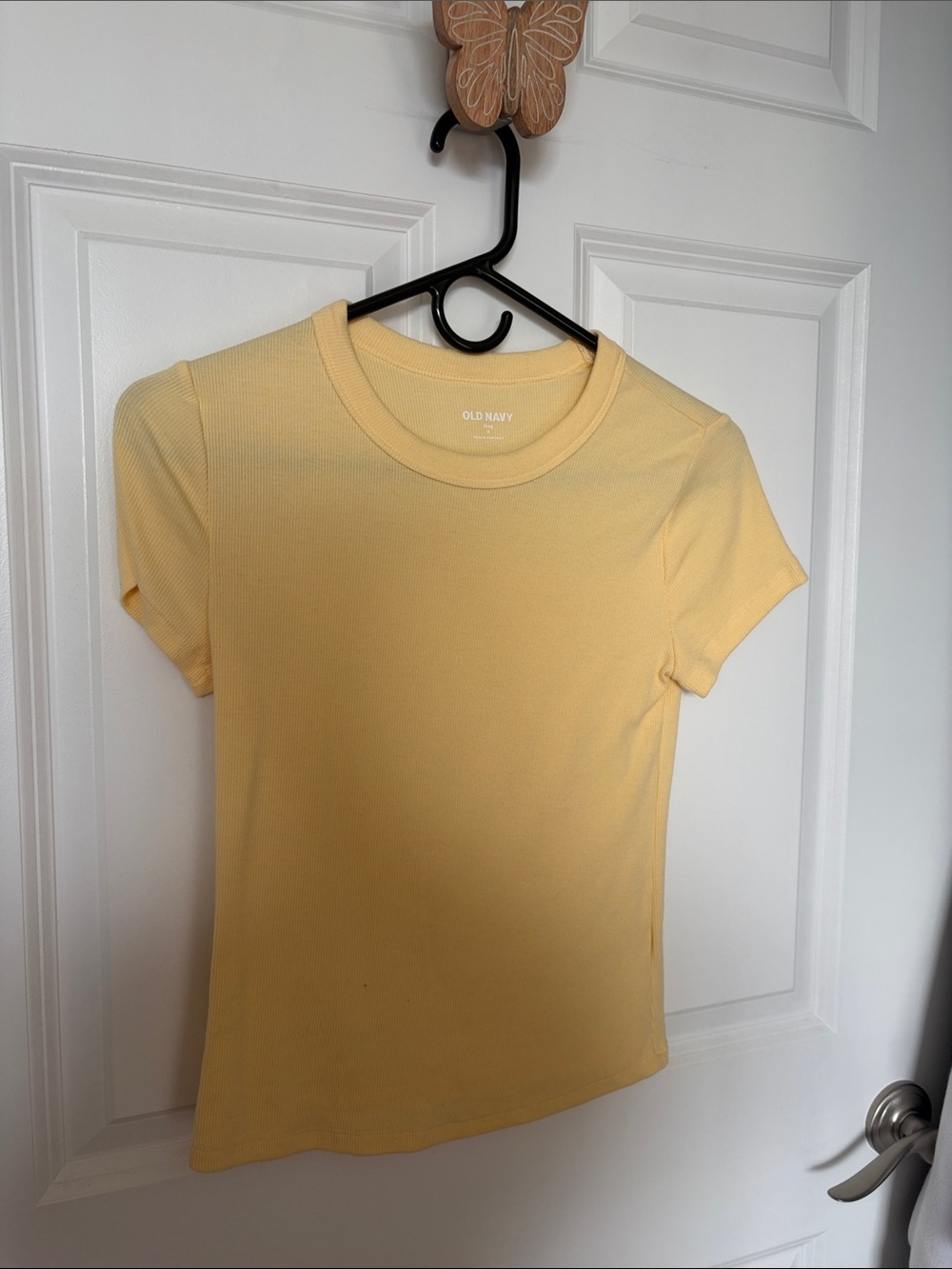 Old Navy Short Sleeve Ribbed Crewneck Tee in Pale Yellow